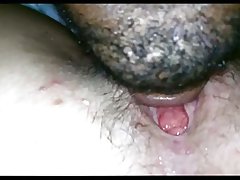 Slikkede hende indtil hun kom kl 1:06