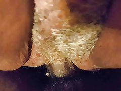 Åh sheila!  62 år gammel sort bedstemor gråt behårede fisse